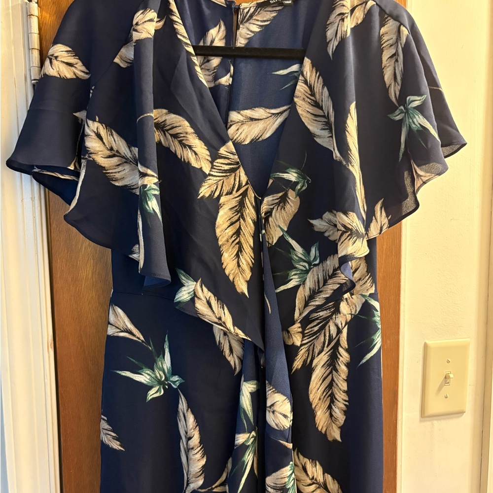Elegant Navy Blue Feather Print Jumper
